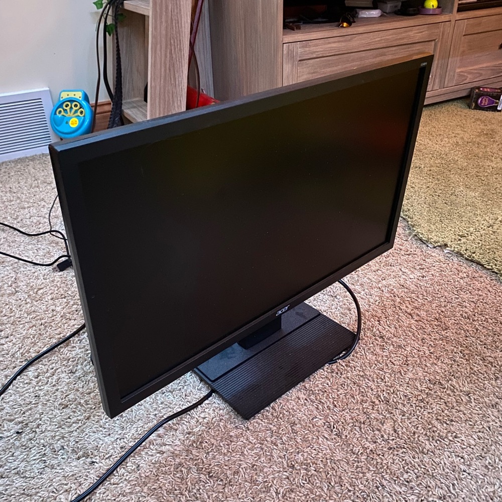 Acer V246HL Computer Monitor (VGA, DVI)